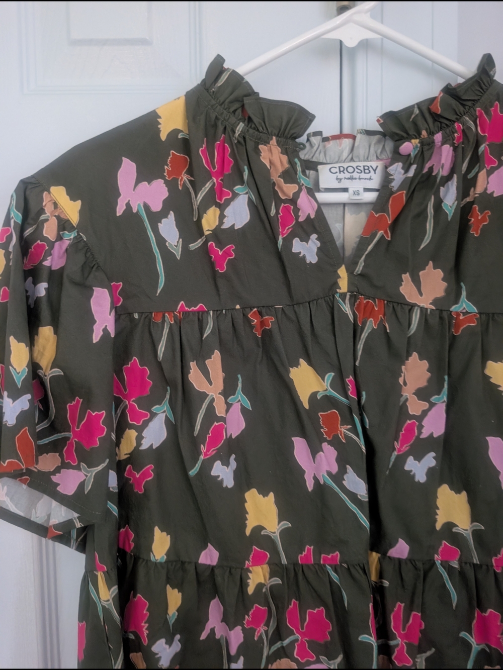Crosby Dark Olive Floral Tiered Top Size Xs
